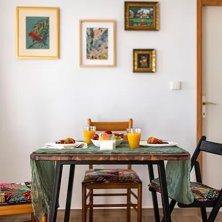 Apartment Rosy-terrace/partial Sea View/artistic & Peaceful