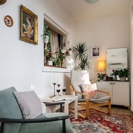 Rosy-terrace/partial Sea View/artistic & Peaceful *