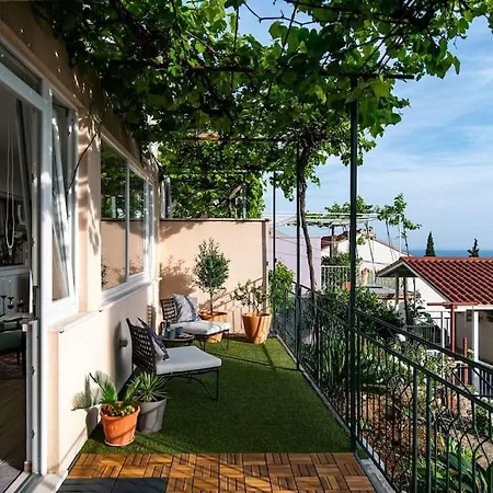 Apartment Rosy-terrace/partial Sea View/artistic & Peaceful *
