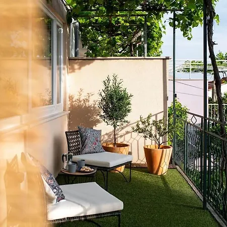 Apartament Rosy-terrace/partial Sea View/artistic & Peaceful Dubrownik